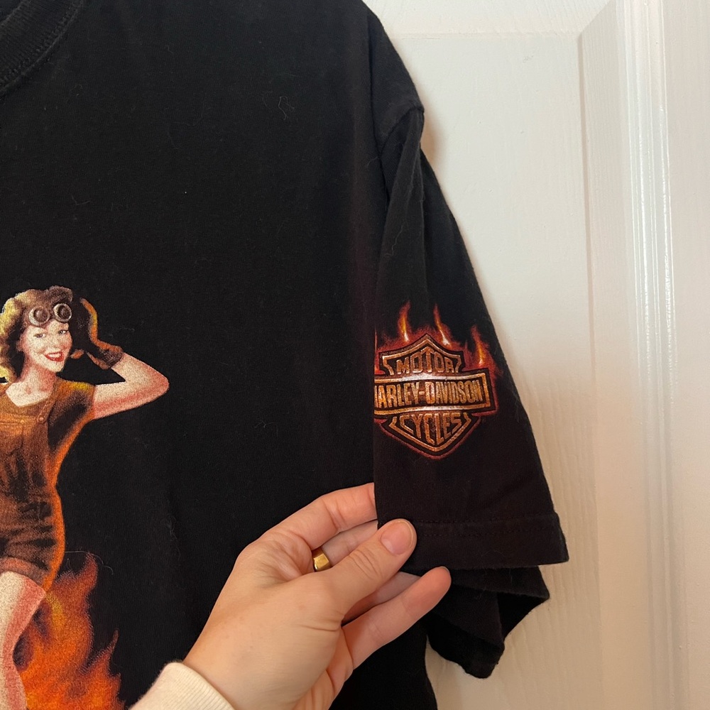 Harley Davidson Pinup Girl Tee - Picture 3 of 5
